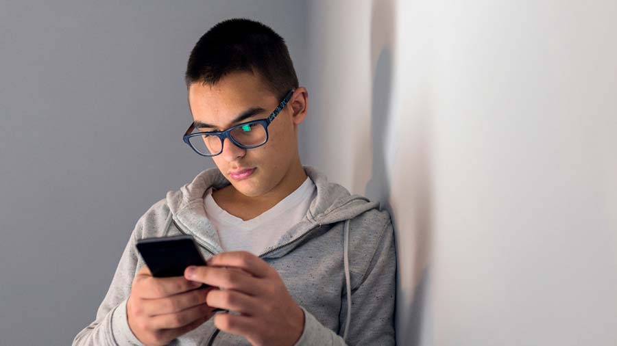 Help Your Students Overcome Anxiety Caused by Social Media